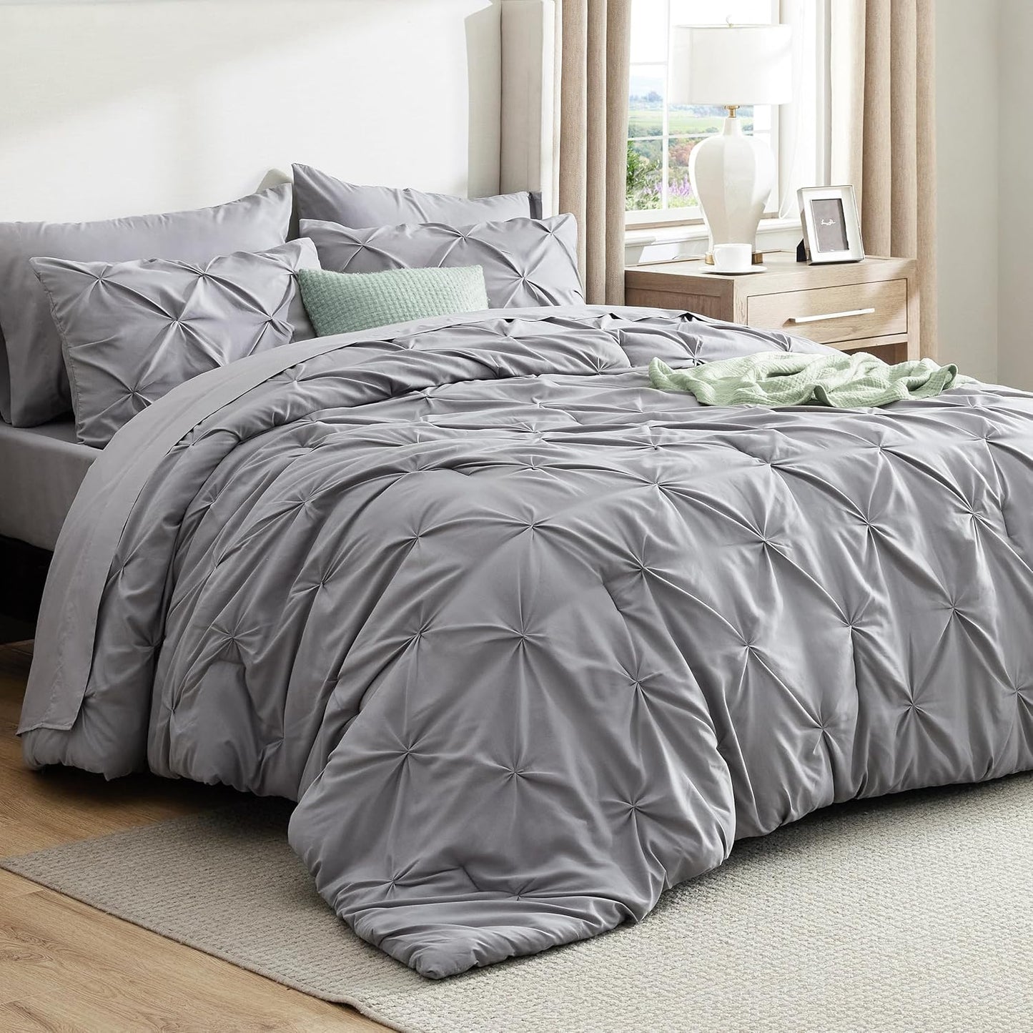 【Buy two get two free】Seven-piece bedding set, pleated bedding set, including sheet, pillowcase and pillowcase