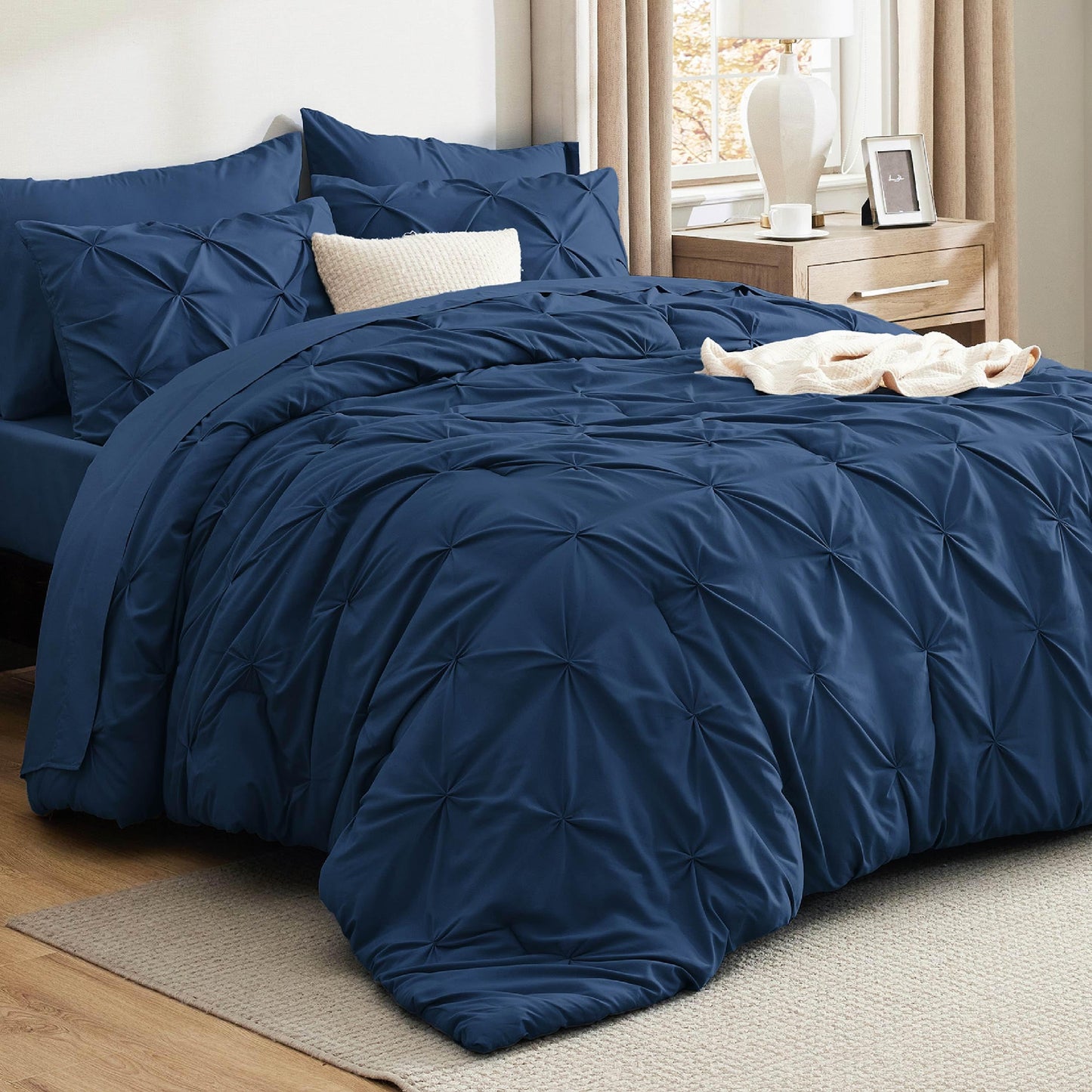 【Buy two get two free】Seven-piece bedding set, pleated bedding set, including sheet, pillowcase and pillowcase
